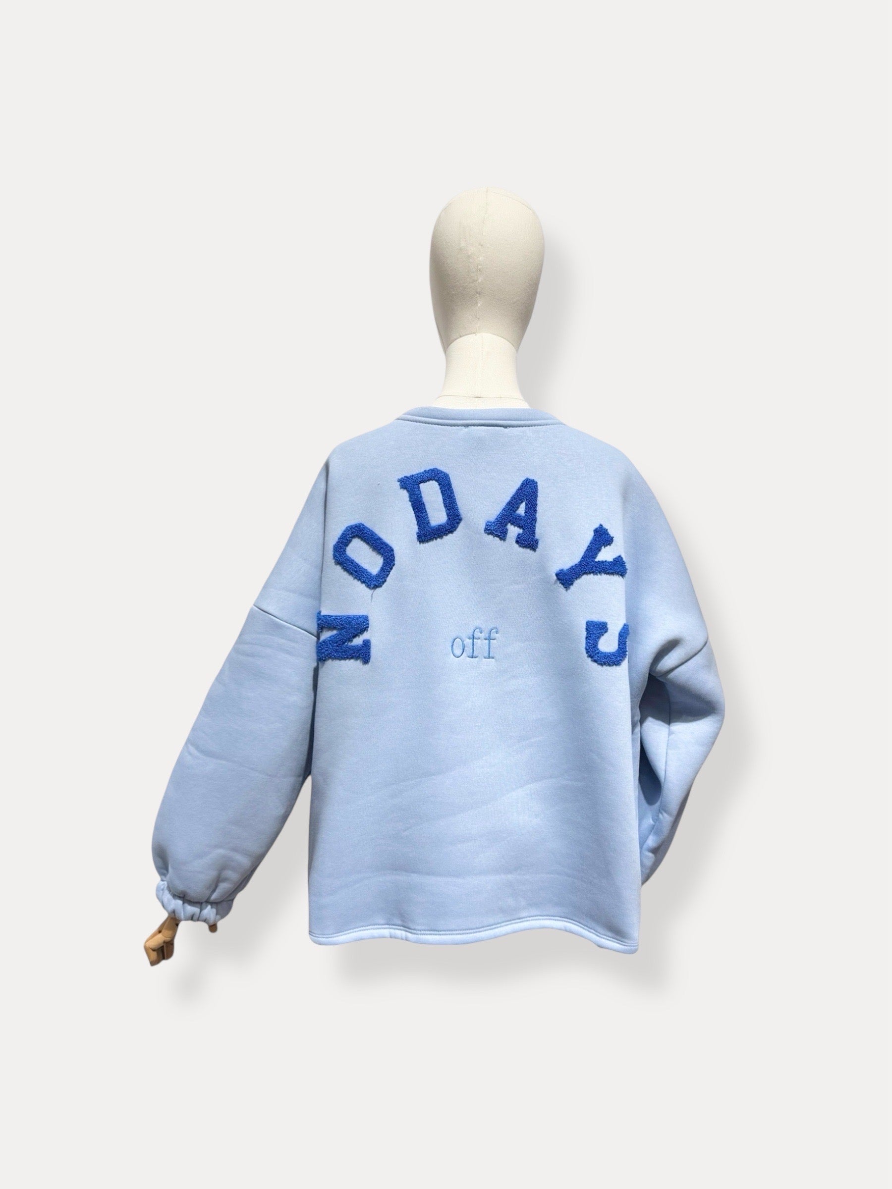 DAYS sweater