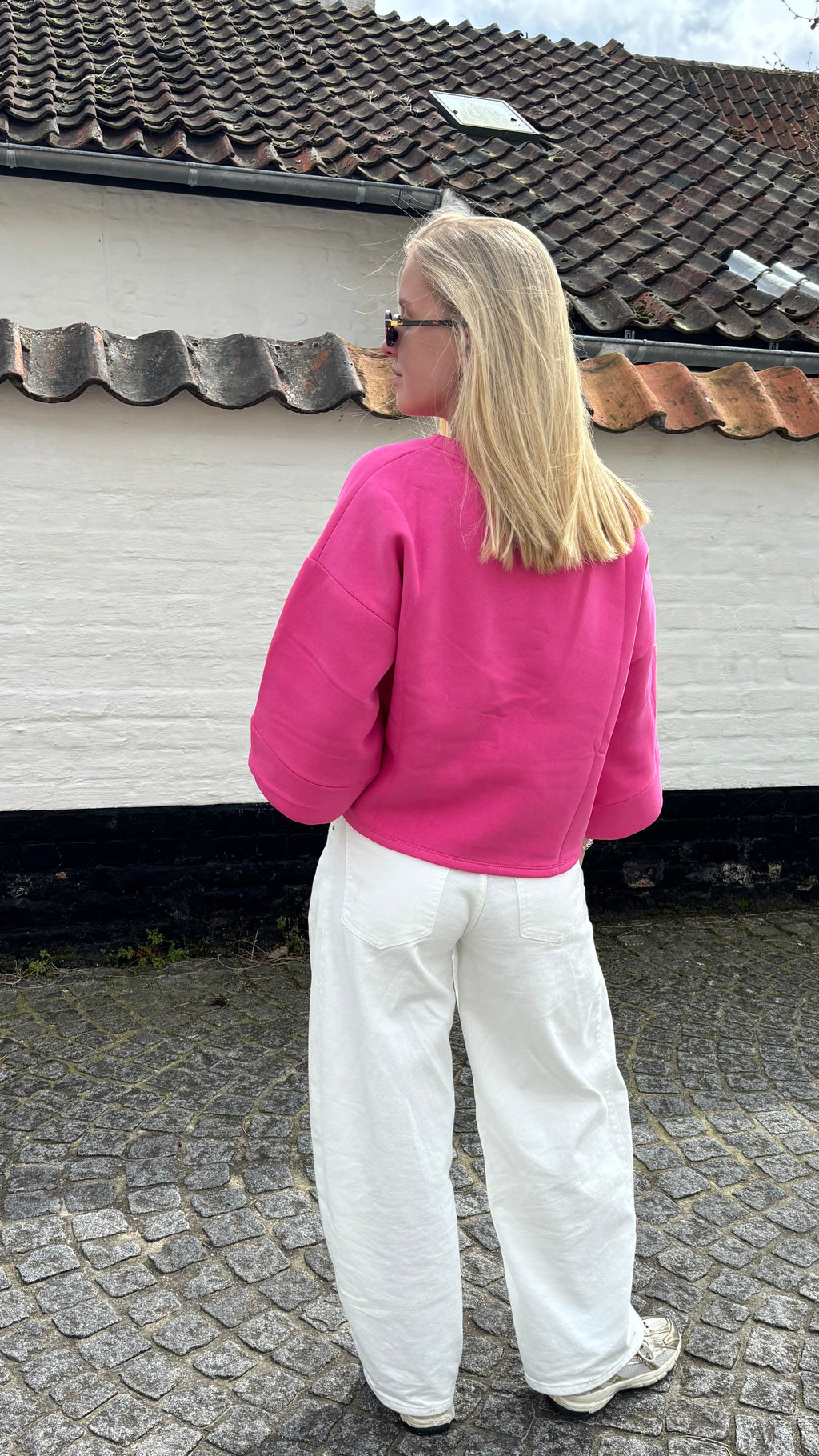 MADO sweater